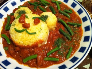 完全にお子様ランチですが辛いカレーです 完全にお子様ランチですが辛いカレーです